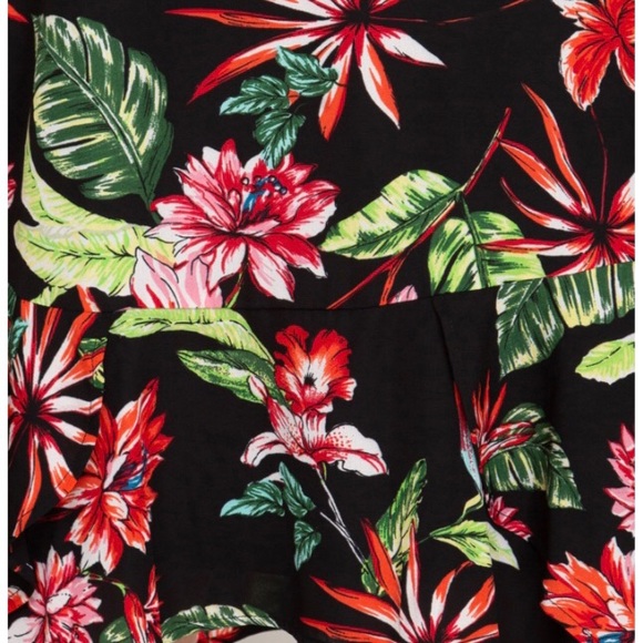 Red Floral Printed  Dress - Picture 4 of 4